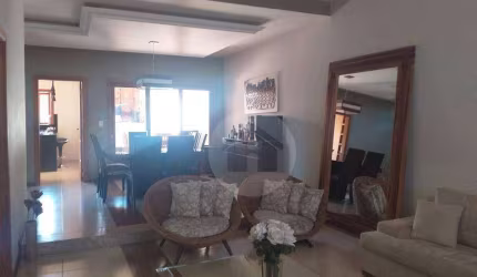 Sobrado com 3 dormitórios à venda, 330 m² por R$ 1.250.000,00 - Vila Resende - Caçapava/SP