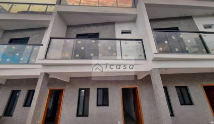 Sobrado com 2 dormitórios à venda, 148 m² por R$ 580.000,00 - Massaguaçu - Caraguatatuba/SP