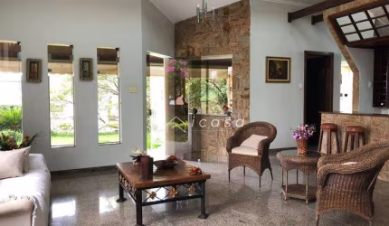 Casa com 6 dormitórios à venda, 498 m² por R$ 1.800.000,00 - Vila São João - Caçapava/SP