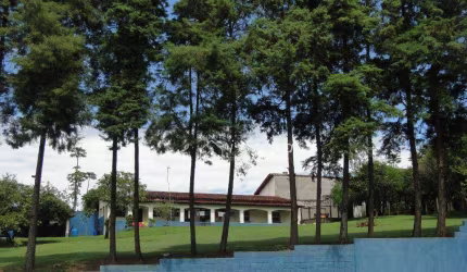Chácara com 4 dormitórios à venda, 57002301400 m² por R$ 1.500.000 - Guamirim - Caçapava/SP