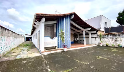 Casa com 4 dormitórios à venda, 250 m² por R$ 1.000.000,00 - Vila Resende - Caçapava/SP