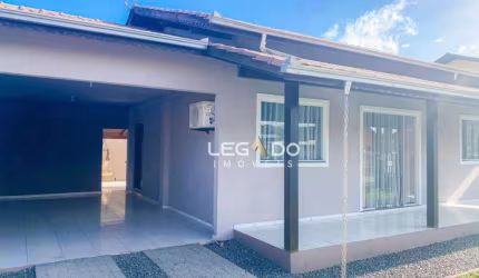 Casa com 3 dormitórios (1 suíte)  à venda, 137 m² por R$ 550.000 - Vila Nova - Joinville/SC