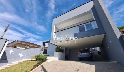 Casa Averbada com 4 dorm. (2 Suítes) à venda, 360 m² por R$ 1.500.000 - Costa e Silva - Joinville/SC