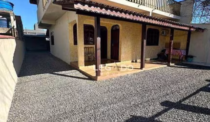Sobrado com 6 dormitórios à venda, 400 m² por R$ 430.000,00 - Vila Nova - Joinville/SC