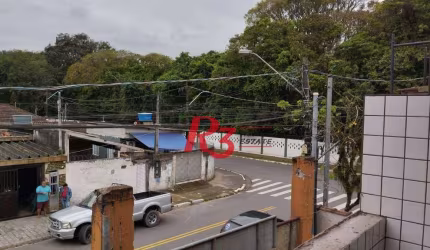 Excelente casa com 2 dormitórios, sendo um suíte