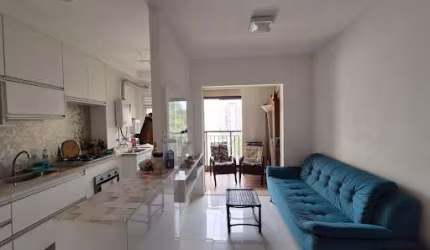 Apartamento com 2 dormitórios à venda, 62 m² por R$ 699.000,00 - Marapé - Santos/SP