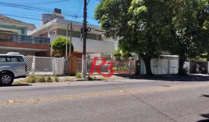 Excelente sobrado com piscina e churrasqueira