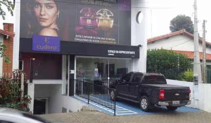 Prédio para alugar em Campinas, Jardim Brasil, com 706 m²