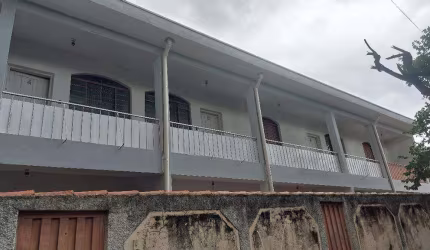 Sobrado à venda em Campinas, São Bernardo, com 2 quartos, com 480 m²