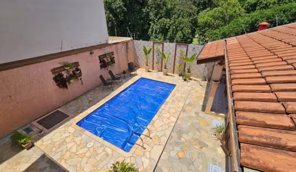 Sobrado à venda em Campinas, Parque Alto Taquaral, com 3 quartos, com 250 m²