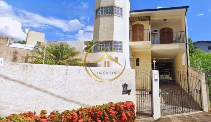 Casa à venda em Campinas, Jardim Chapadão, com 3 quartos, com 321 m²