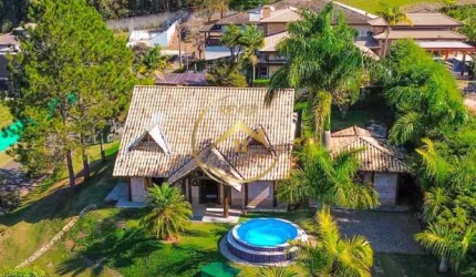 Casa à venda em Bragança Paulista, Porto Bragança, com 4 quartos, com 330 m²
