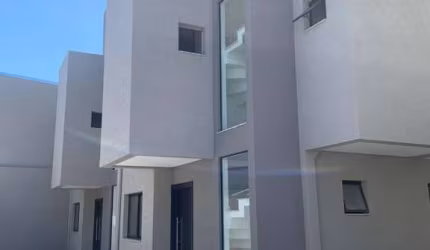 Casa com 3 quartos à venda na Rua Frei Belino Maria Treviso, 366, Boneca do Iguaçu, São José dos Pinhais, 155 m2 por R$ 760.000