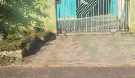 Casa com 2 quartos à venda na JALTON LAFFITTE CORDEIRO 165, 165, Afonso Pena, São José dos Pinhais por R$ 460.000