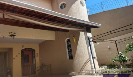 Sobrado com 4 dormitórios à venda, 290 m² por R$ 1.200.000,00 - Parque São Lucas - São Paulo/SP