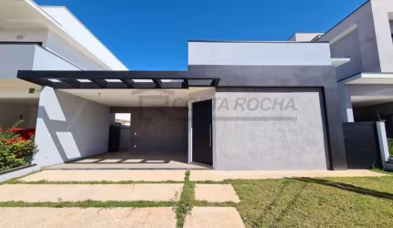Casa com 3 dormitórios à venda, 154 m² por R$ 1.150.000,00 - Condomínio Central Parque - Salto/SP