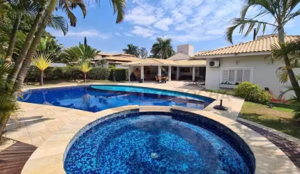 Casa com 4 dormitórios à venda, 411 m² por R$ 2.000.000,00 - Condomínio Haras Paineiras - Salto/SP