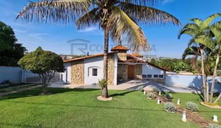 Casa com 3 dormitórios à venda, 260 m² por R$ 1.200.000,00 - Condomínio Haras São Luiz - Salto/SP
