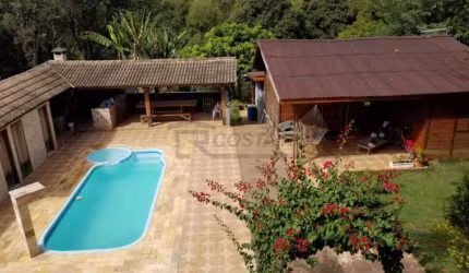 Casa com 3 dormitórios à venda, 670 m² por R$ 1.300.000 - Jardim Flamboyant III - Boituva/SP