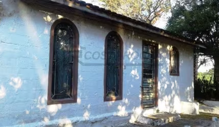 Chácara com 2 dormitórios à venda, 5000 m² por R$ 700.000,00 - Chácara Iracema - Salto/SP