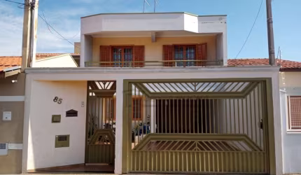 Casa com 3 dormitórios à venda, 192 m² por R$ 639.000 - Jardim Santa Marta - Salto/SP