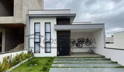 Casa à venda, 107 m² por R$ 780.000,00 - Condomínio Guarujá - Salto/SP