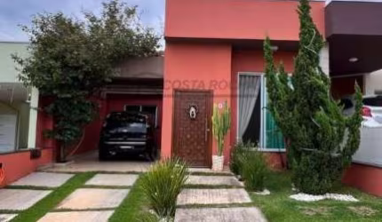 Casa com 2 dormitórios à venda, 104 m² por R$ 1.000.000,00 - Condomínio Village Moutonnée - Salto/SP