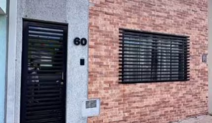 Casa com 1 dormitório à venda, 100 m² por R$ 425.000,00 - Vila Teixeira - Salto/SP