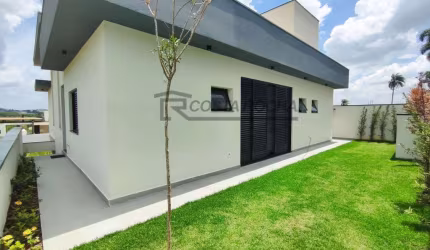 Casa com 3 dormitórios à venda, 240 m² por R$ 2.300.000,00 - Condomínio Villas do Golfe - Itu/SP