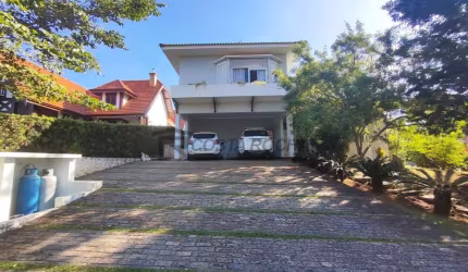 Casa com 3 dormitórios, 244 m² - venda por R$ 2.180.000,00 ou aluguel por R$ 12.457,00/mês - Condomínio Villas do Golfe - Itu/SP