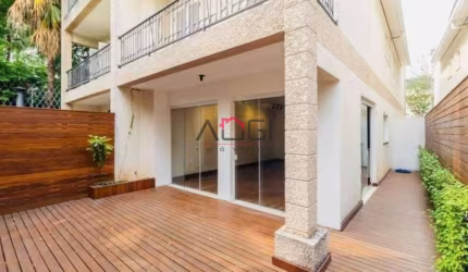 Casa em condomínio, 300 m², 3 Dorm, 1 Suíte, 2 Vagas de Garagem