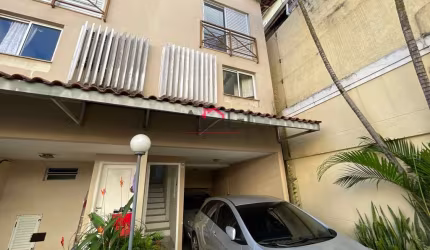 Casa em Condomínio Fechado ? 2 Dorms, 2 Vagas ? Piscina e Churrasqueira