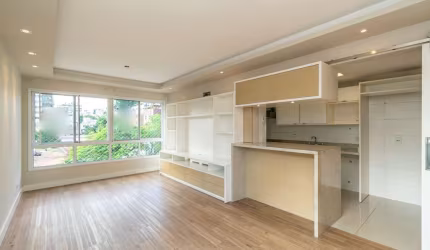 Apartamento 3 Dormitórios no Mont Serrat