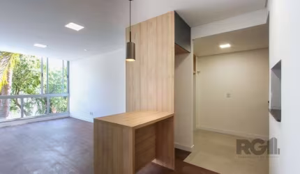 Apartamento em Porto Alegre no Bairro Petrópolis, de 2 quartos, GARDEN , semi mo