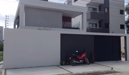 CASA DUPLEX DE ALTO PADRÃO À VENDA COM 384M², 4 SUÍTES E PISCINA NO PORTAL DO SOL - JOÃO PESSOA