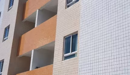 APARTAMENTO USADO COM 02 QTOS NO BANCÁRIOS