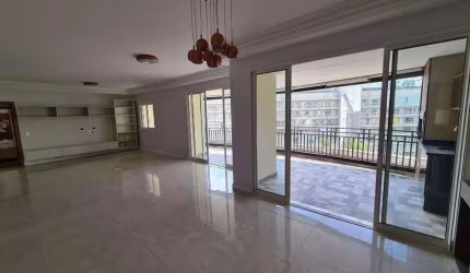 Apartamento à venda por R$ 2.350.000,00 em Alphaville, Santana de Parnaíba, SP
