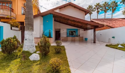 Casa para venda por R$ 2.990.000,00 em Alphaville, São Paulo.