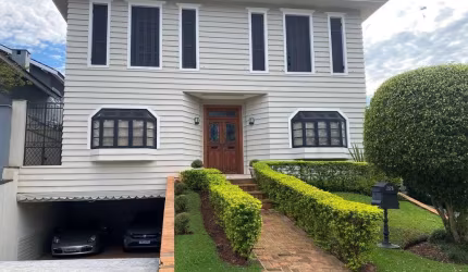 Casa para venda por R$ 2.800.000,00 em Alphaville, Santana de Parnaíba-SP