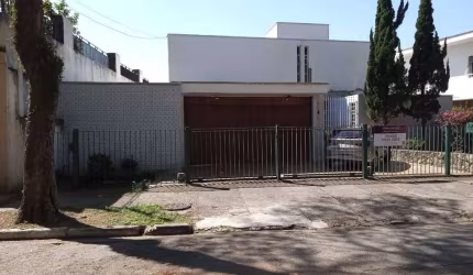 Casa à venda por R$ 3.00.000,00 em Cidade Jardim- SP.
