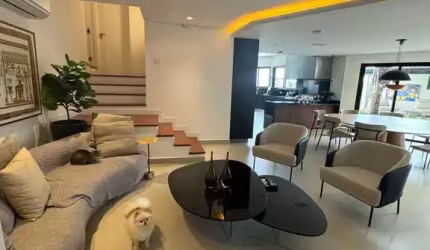 Casa à venda mobiliada por R$4.400.000,00 em Alphaville, Santana de Parnaíba-SP