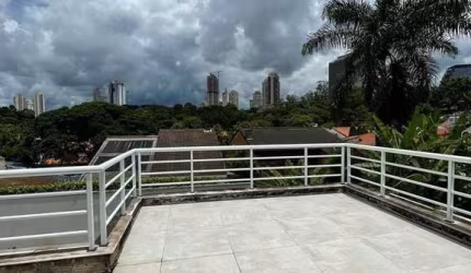 Casa a venda por R$ 4.790.000,00 em Alphaville, Barueri-SP