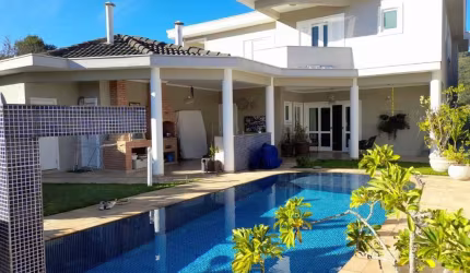 Casa à venda por R$ 4.500.000,00 em Alphaville, Santana de Parnaíba-SP