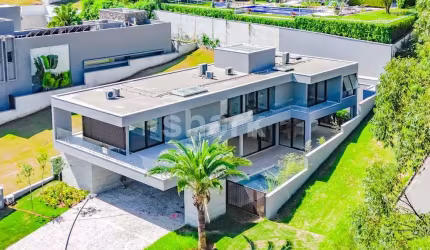 Casa mobiliada à venda por R$ 11.900.000,00 em Tamboré, Barueri-SP