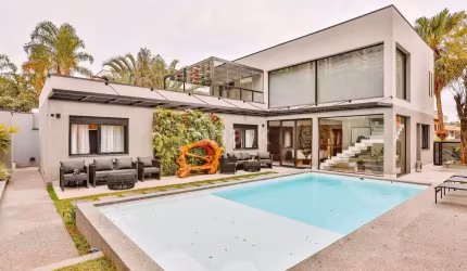 Casa à venda por R$ 10.000.000,00 em Alphaville, Barueri - SP