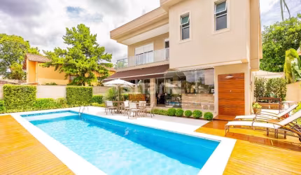 Casa à venda por R$ 7.000.000,00 em Alphaville, Barueri - SP