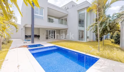 Casa para venda por R$6.000.000,00 ou locação por R$30.000,00 em Alphaville, Santana de Parnaíba-SP