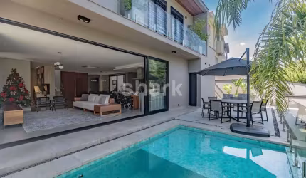 Casa para venda por R$ 5.300.000,00 em Alphaville, Santana de Parnaíba-SP