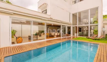 Casa à venda por R$ 10.640.000,00 em Vila Madalena, São Paulo-SP