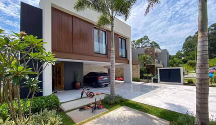 Casa à venda por R$ 9.328.000,00 em Alphaville, Barueri-SP